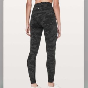 Lululemon wunder under 25”